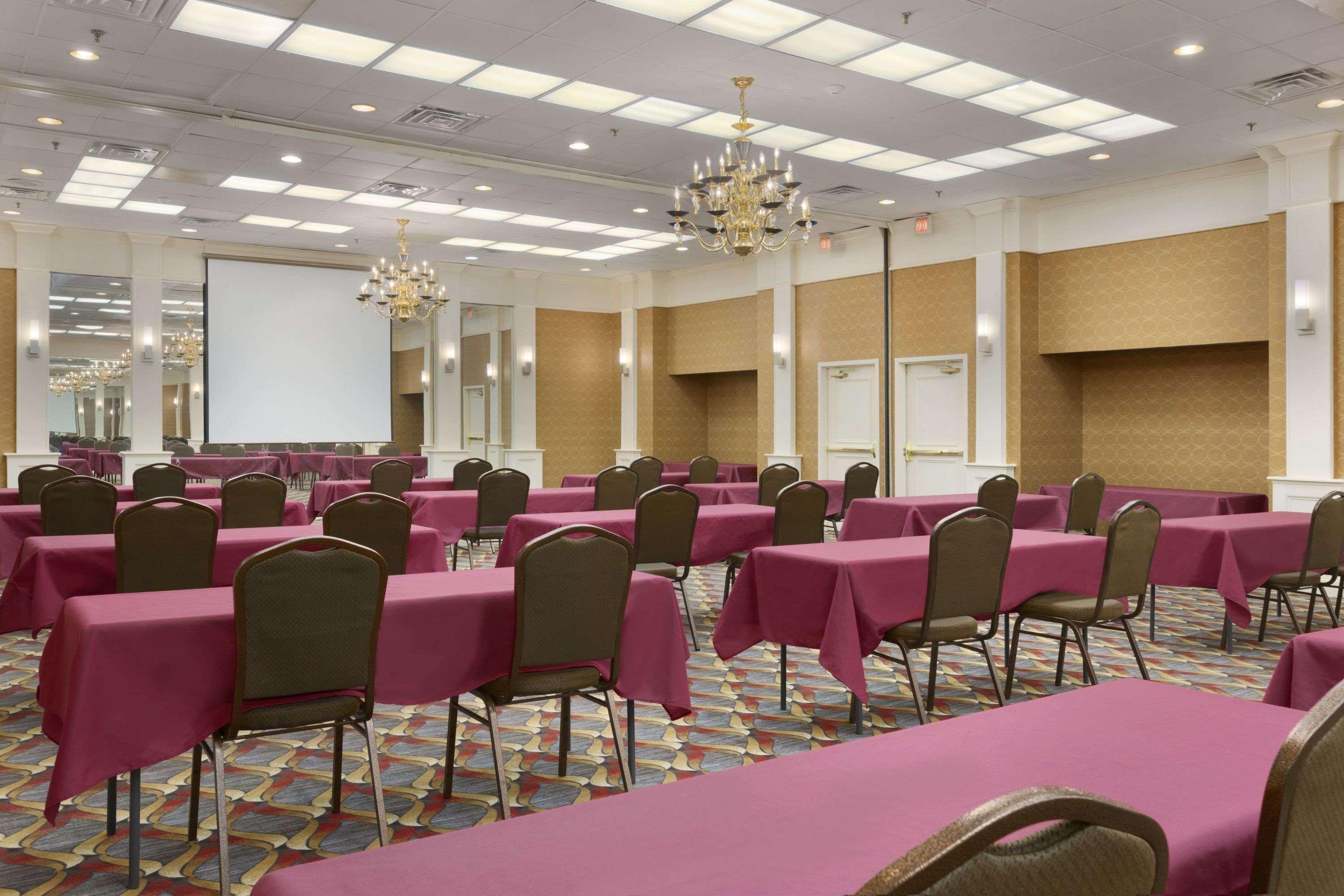 Ramada By Wyndham Rochelle Park Near Paramus Ngoại thất bức ảnh