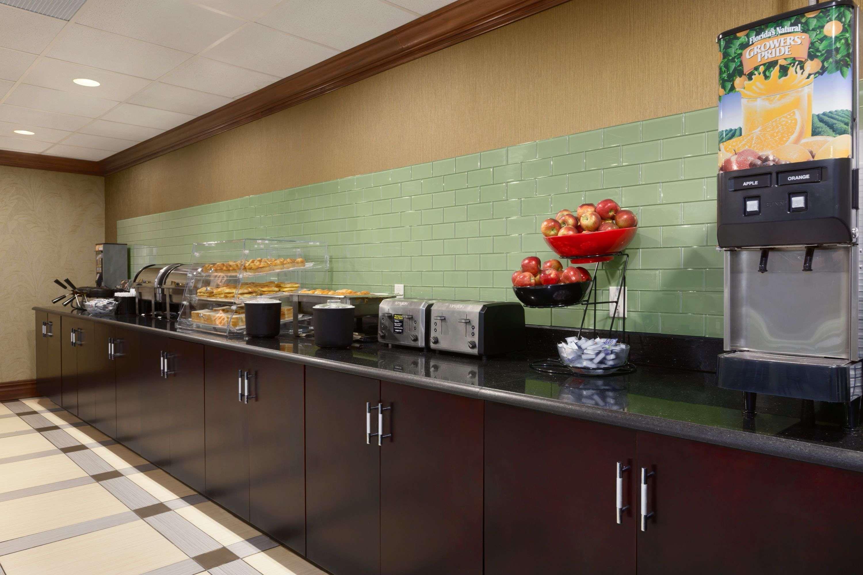 Ramada By Wyndham Rochelle Park Near Paramus Ngoại thất bức ảnh