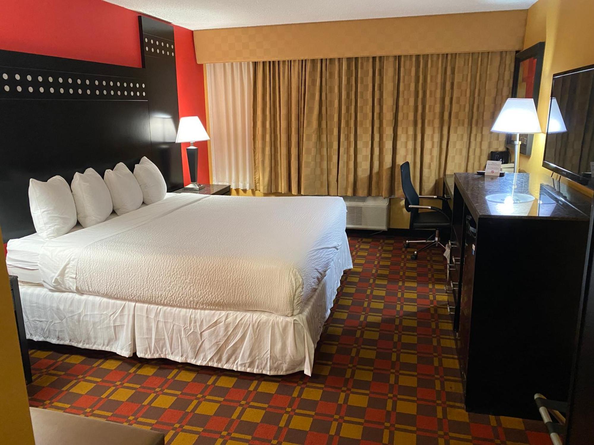 Ramada By Wyndham Rochelle Park Near Paramus Ngoại thất bức ảnh