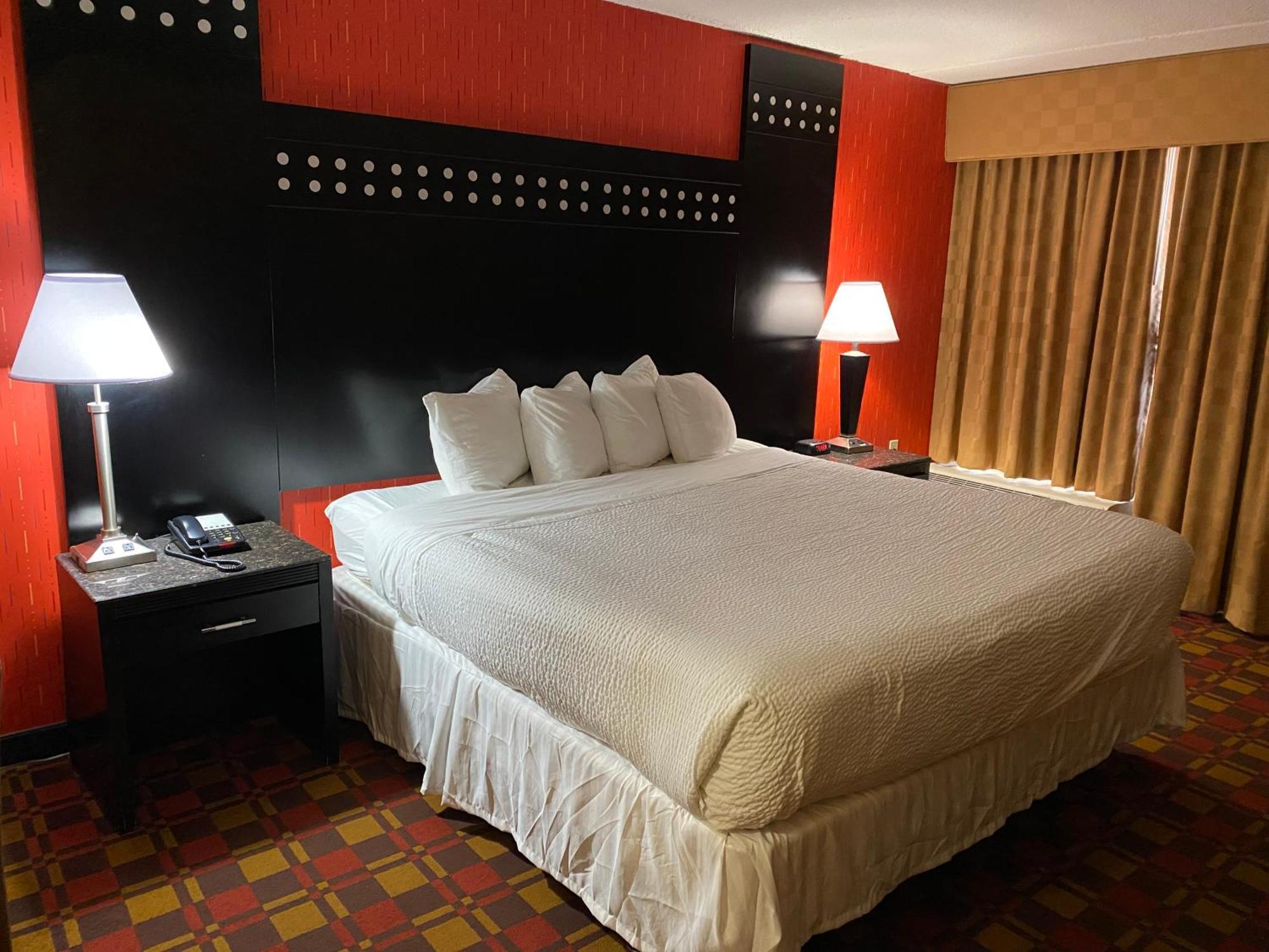 Ramada By Wyndham Rochelle Park Near Paramus Ngoại thất bức ảnh